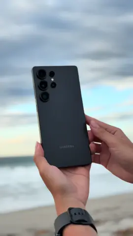 What's not to love with Samsung S25 Ultra? 😋😍 #s25ultra #samsungs25ultra #s25ultrajetblack 