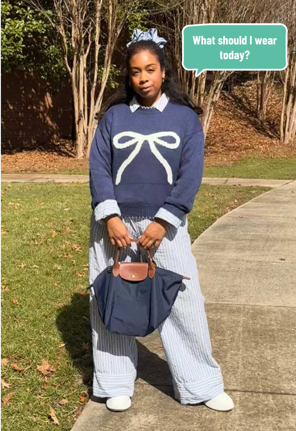 I had to pay my photographer in @Roblox 📸 The Tweens at Birkdale Village in Starbies called Auntie a “baddie”… I LIVE 🤌🏾 Bow sweater @DRESSIN SHOP 🎀 My exclusive link: https://goo.su/ejMun (in bio) Use my code to save fP4Qd8Va 🔗 #shein #aerie #aeriereal #dressin #shopdressin #longchamp #justfab #popsocket #justfab #birkdalevillage #shein