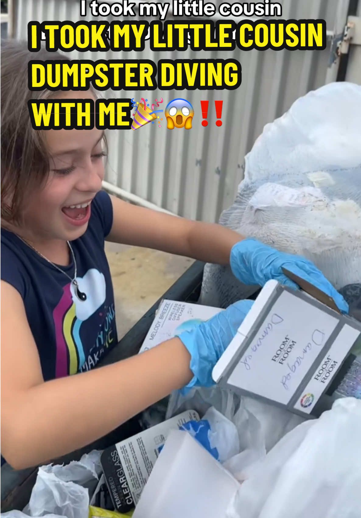 Throwback when i took my little cousin Dumpster Diving with me!😊🥳🎉 she was super excited!👏🏼🛍️ #meldidumpsterdive #dumpsterdiving #dumpsterdiver #dumpsterbabe #fyp #usa #fivebelowfinds #fivebelowhaul #fivebelowfind 