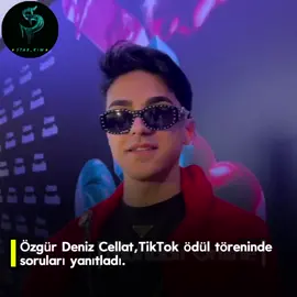 TikTok Creator 2024 ödül törenine katılan Özgür Deniz Cellat, bu sene kazanan içerik üreticilerine ödül vermeye geldiğinı söyledi ve bazı soruları yanıtladı✍️ (Muhabir Online ropörtaj) @cellat36 #cellat36 #cemresolmaz #cemcel  #tiktokmagazin 