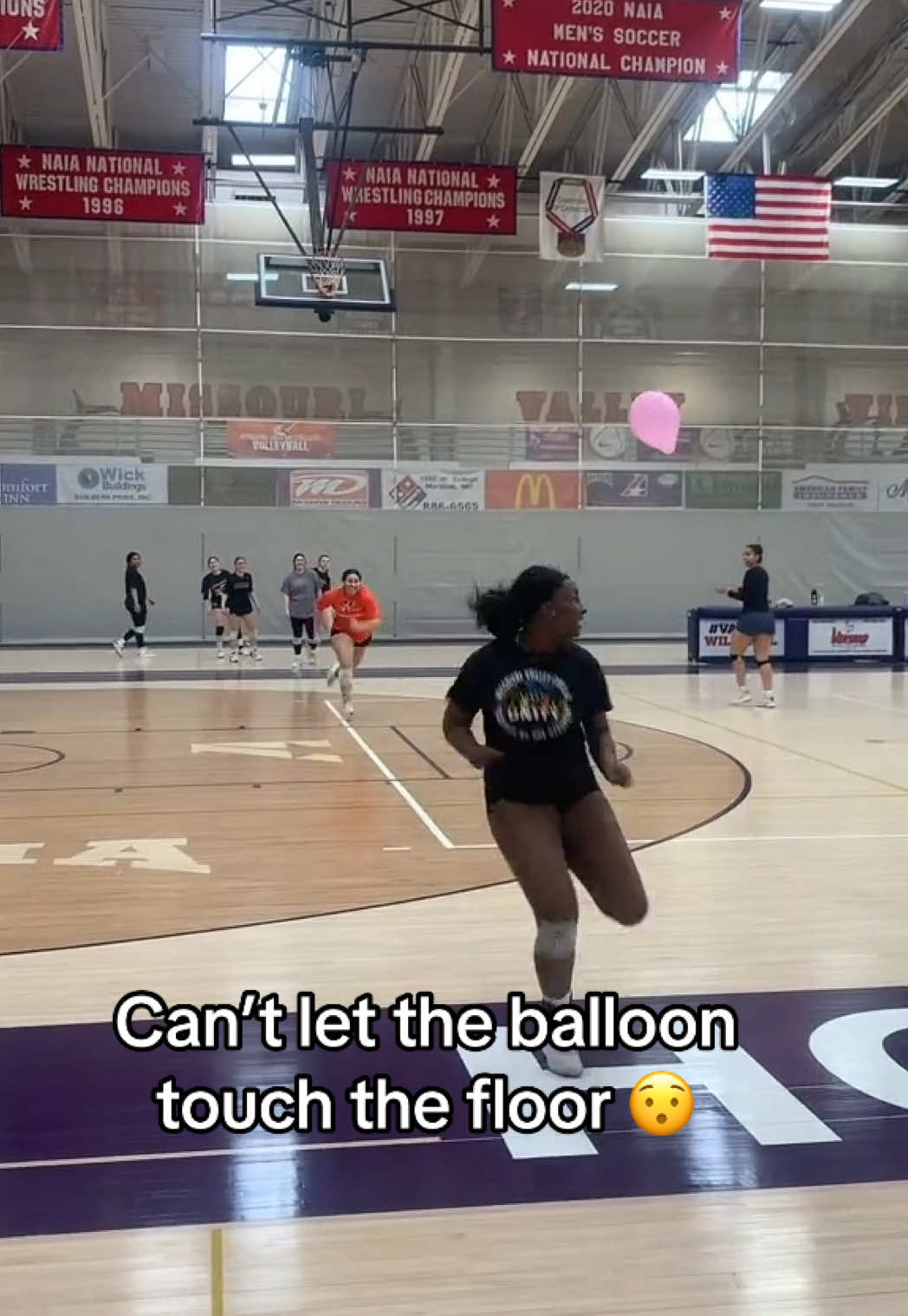 Looks too fun 🔥😯 (via @MVC Women’s Volleyball) #volleyball #balloon