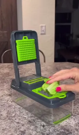 Confira Profissional Multiuso Cozinha Slicer Aço Inox 14 em 1 Fatiador Cortador Ralador De Legumes Verduras Frutas Alimentos com 52% de desconto! Somente R$47,90. Encontre na Shopee agora!  Comente EU QUERO que te envio o cupom de desconto 