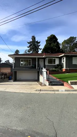 Natural, colorful, and filled with character and charm 😍 #oakland #oaklandca #oaklandbayarea #atomictile #greentile #pinktile #oaklandrealestate #oaklandcalifornia #northberkeley #leavingsf #leavingsanfrancisco #bayareacheck #bayareatiktok #alamedacounty #alamedacountyrealestate #solanocounty #sanfrancisco #sanfranciscobayarea #northbay #contracostacounty #sanmateocounty #eastbayrealestate #eastbaytiktok #oakland #midcenturymodern 