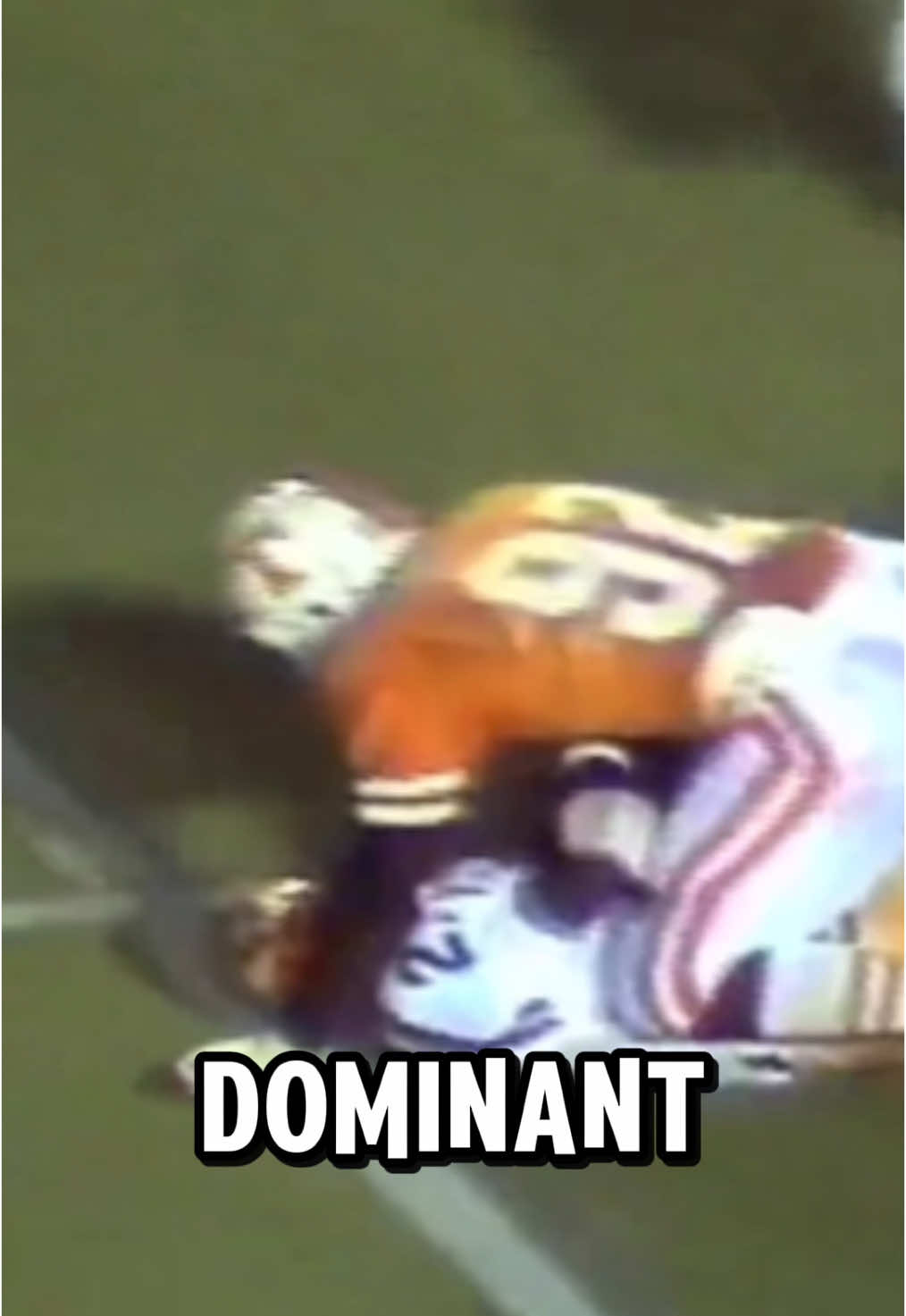 Great Reggie White story of his dominant 1983 season at Tennessee! 🔥 #reggiewhite #reggie #white #story #nflstory #nflfootball #nfl #nfltiktok #fyp #foryou #CollegeFootball #tennessee #tennesseevols 