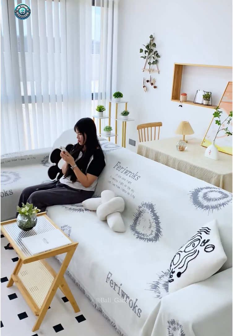 Stylish Sofa Cover Link In Bio #foryoupage #amazongadgets #amazonfind #gooditems #besthomeitems #viral_video #fyp #foryou 