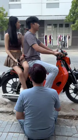 រឿ.ង នេះល្អមេីលណាស់