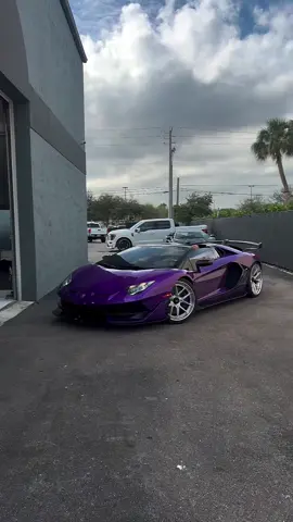 Viola Parsifae 👾 • • • Lamborghini Avemtador SVJ on Anrky Wheels (IG 📸 @wheelsboutique) #luxury #speed #luxuryspeed #lamborghini #aventador #svj #anrkywheels #widebody #turbo #pull #review #best #coolest #fastest #exhaust #revving #car #auto #fyp 
