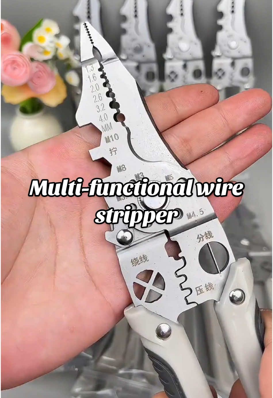 Multi-functional wire stripper  #wirestripper #hardwaretools #tooltips #newtools #LifeHack #handtools #tooltok 