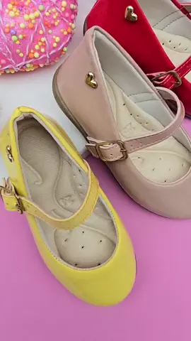 COPIE COLE NO NAVEGADOR O LINK PAR APROVEITAR A PROMOÇÃO 2 PARES DE   Pares Sapatilha Infantil Menina Verniz Lisa Confortável Boneca  $69,23 https://s.shopee.com.br/8fDbKp34RH