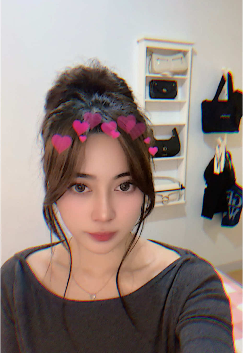 😴