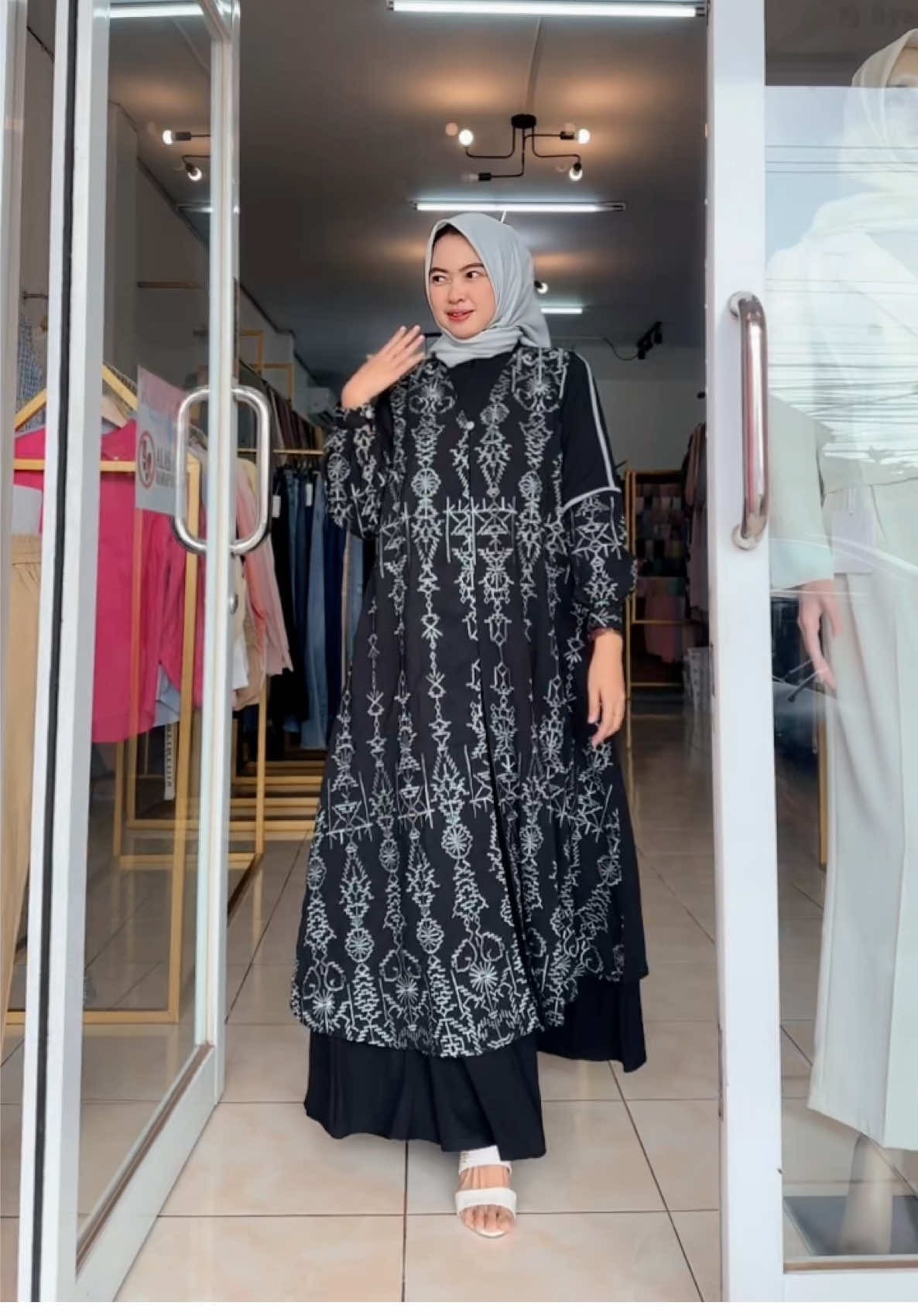 Syahira Dress✨      #dresspremium #gamislebaran #gamiskekinian #ootdhijab #gamisraya #butikbekasi