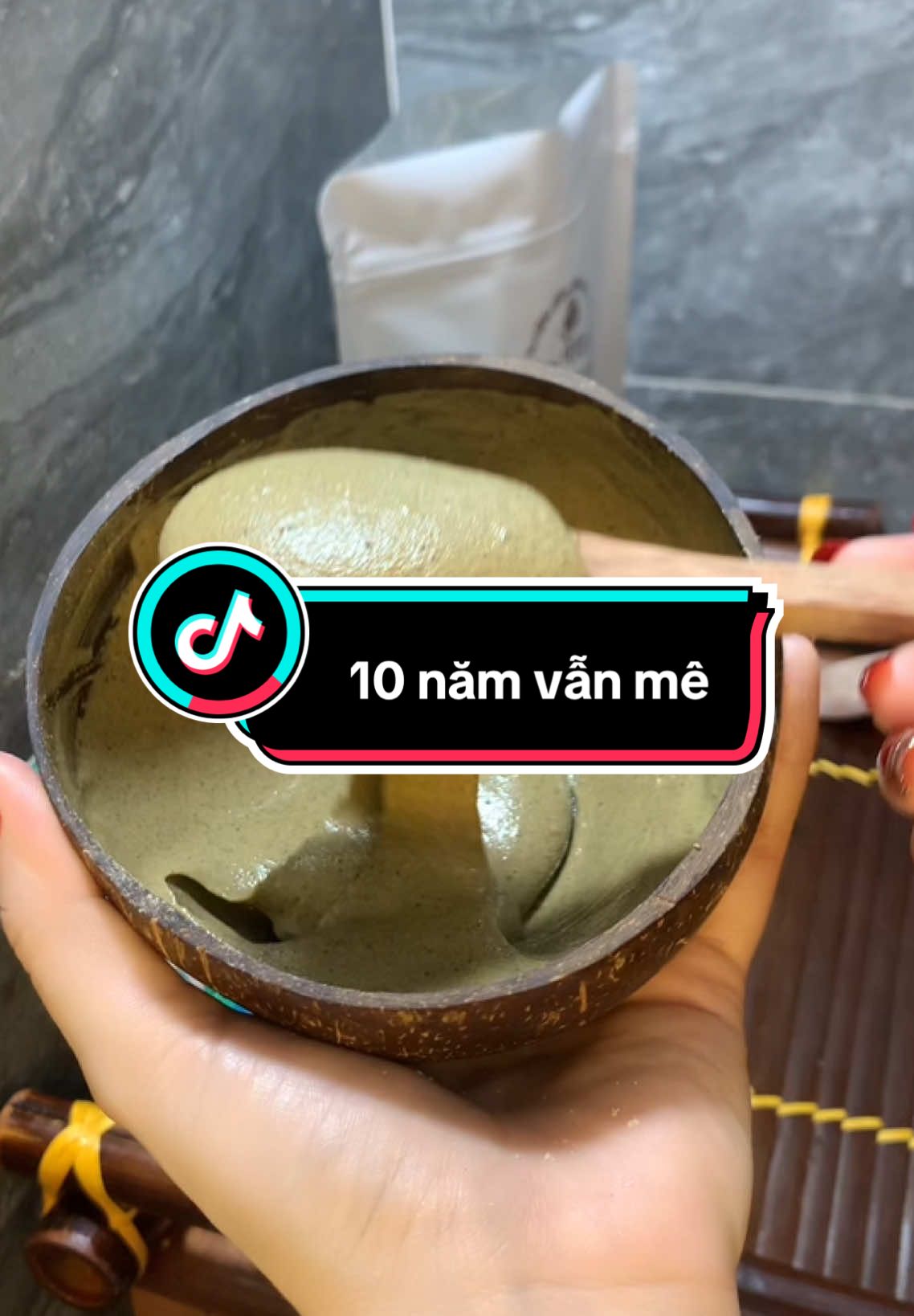 Chăm ủ bột thảo mộc mới trắng nổi thou mấy bà ưiiii🥰#tắmtrắngthảomộc #tắmtrắngtạinhà #tamtrang #tắmtrắng   #duongdabody #ubot #botthaomoc #trangda #bodycare #duongda #trangbody 