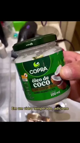 Crescimento capilar caseiro! Ingredientes 👇🏾 6 colheres de óleo coco 1 punhado de cravo da índia  2 galhos de alecrim Levar ao banho maria com água fervendo por 30 minutos desligue o jogo e espere mais 30 minutos e transfira para um vidrinho, aplique no cabelo antes de dormir. #projetorapunzel #cabelosaudavel #receitinhascaseiras #crescimentocapilar 