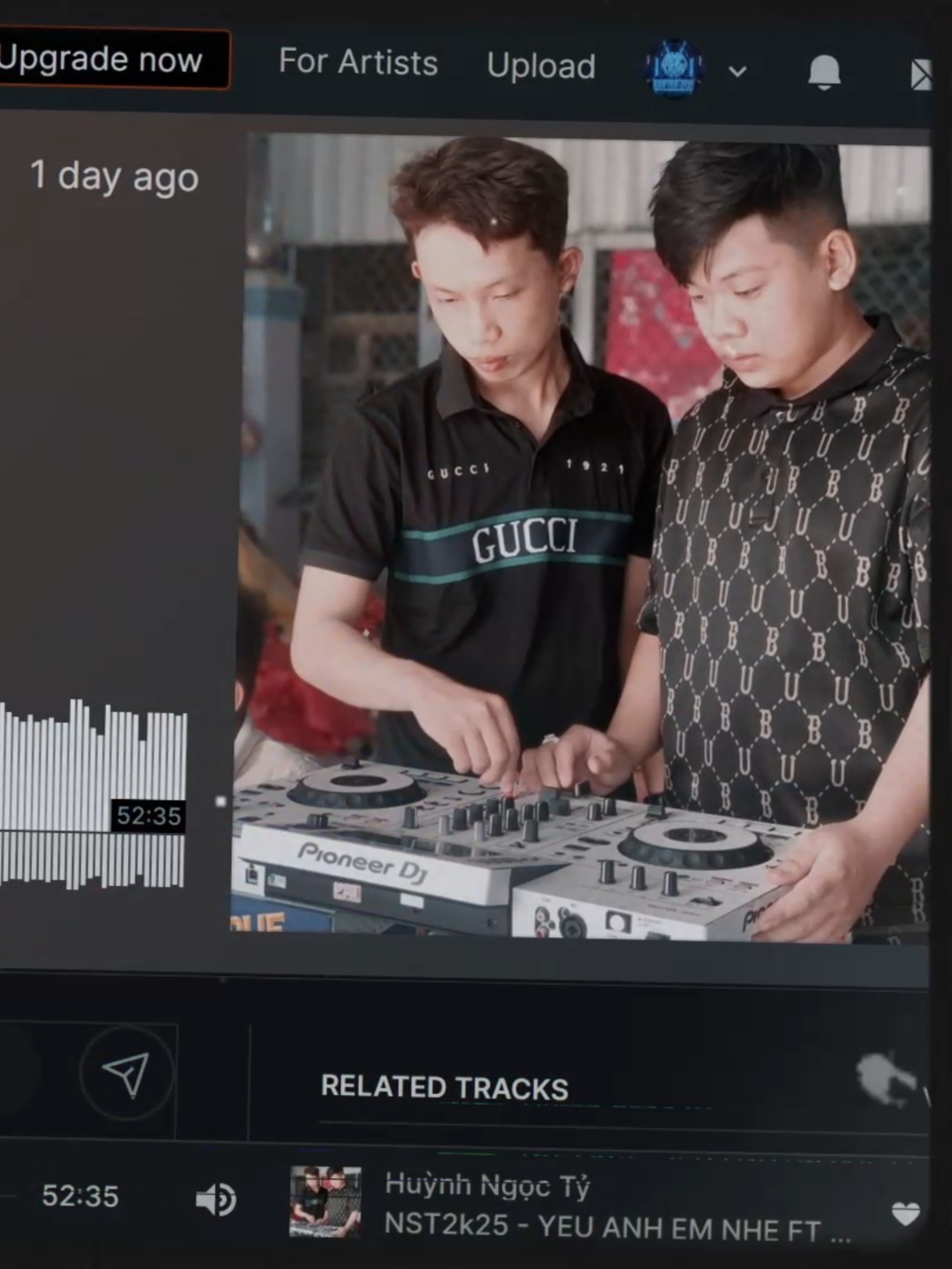 #SoundCloud : NST2k25 - YEU ANH EM NHE FT TIN ANH NHA - TỶ CRIS REMIX #dakmusic9999 #NhậnLàmNonstop #NhậnPrNonstop #nhachay2025 #nhachottiktok #nstdakvol11