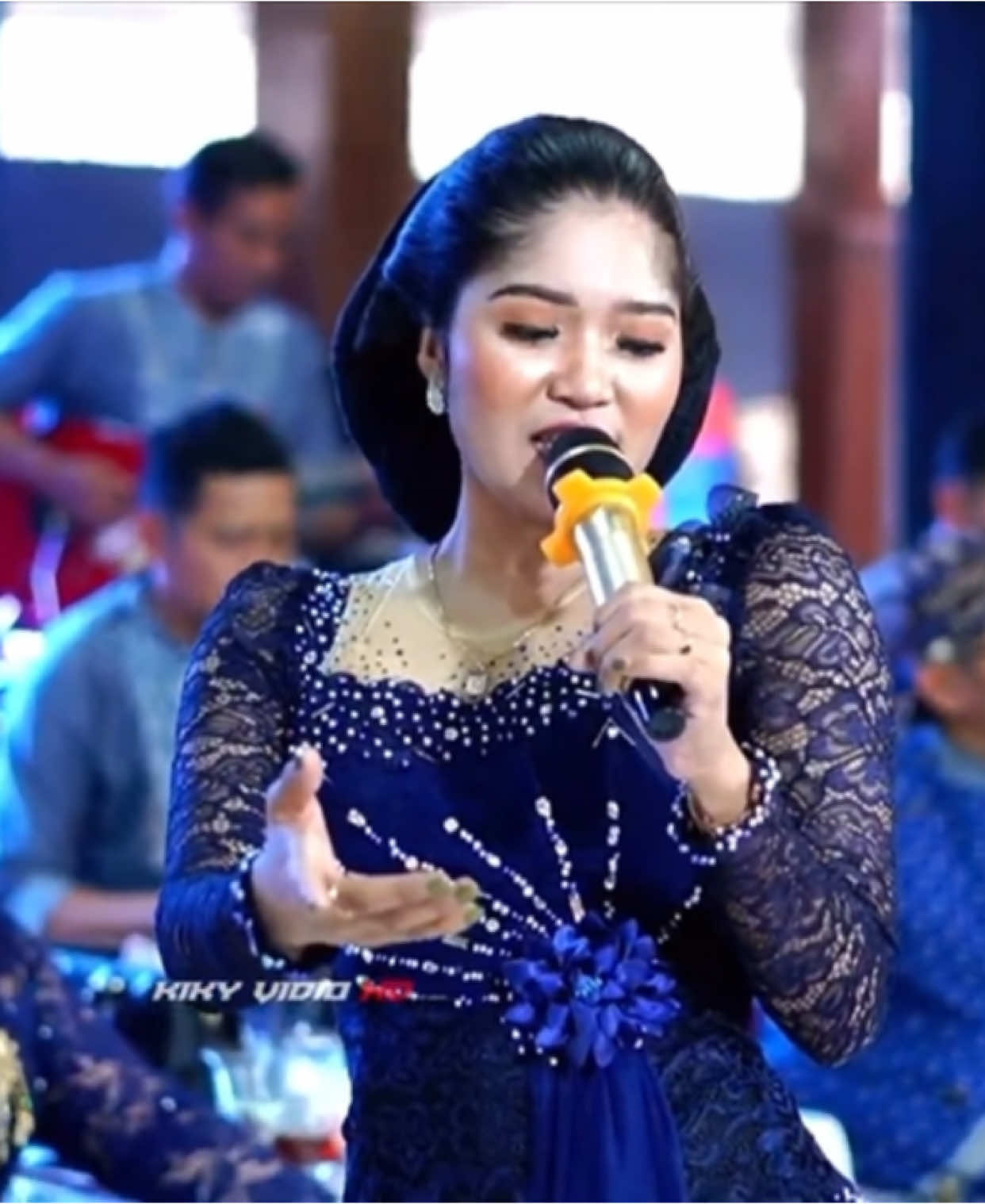 Kurangbakohpie ?? #pelampiasan #dangdutcover #tjcampursari #tiyangjawicampursari #shintanrlt #kikycreative #elninoaudio 