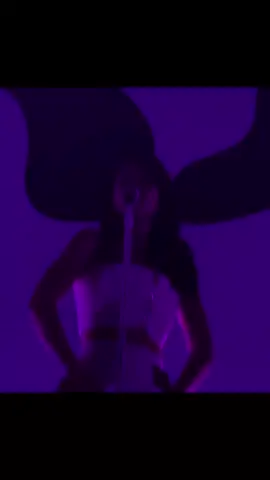 You're still a super hot female @MARINA ‼️ #makeitgoviral #tour #m6 #goddess #marinadiamandis #marinaandthediamonds #singing #song #follow #like #marina #viral #mosticonic #fy #fypシ゚ #fyp #iconic 