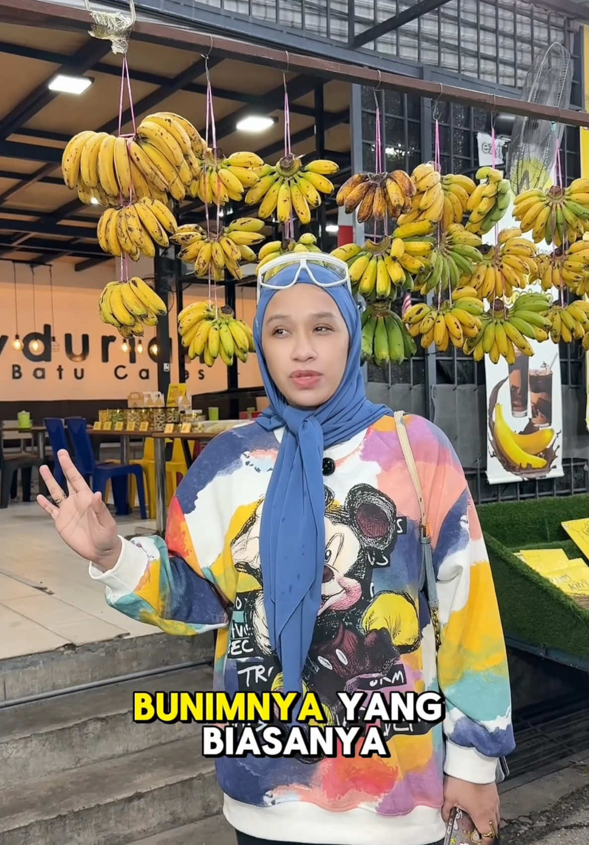 MAKAN DURIAN MUSANG KONG