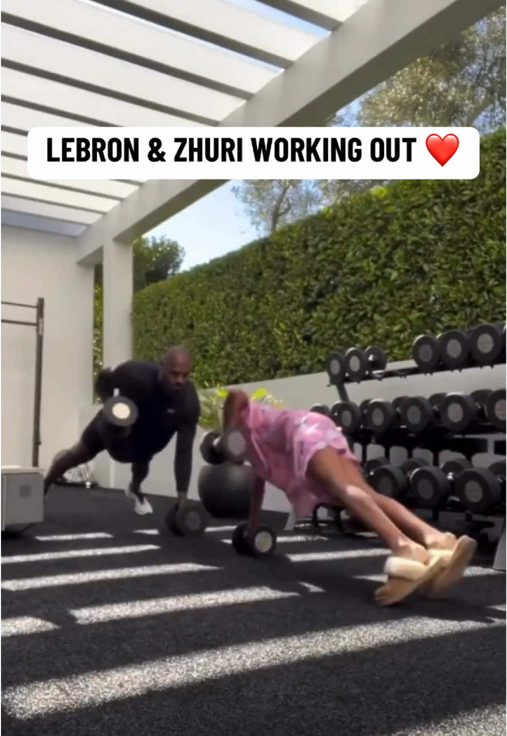 Girl dads 🥹 (kingjames/IG) #lebron #lebronjames #girldad #workout 