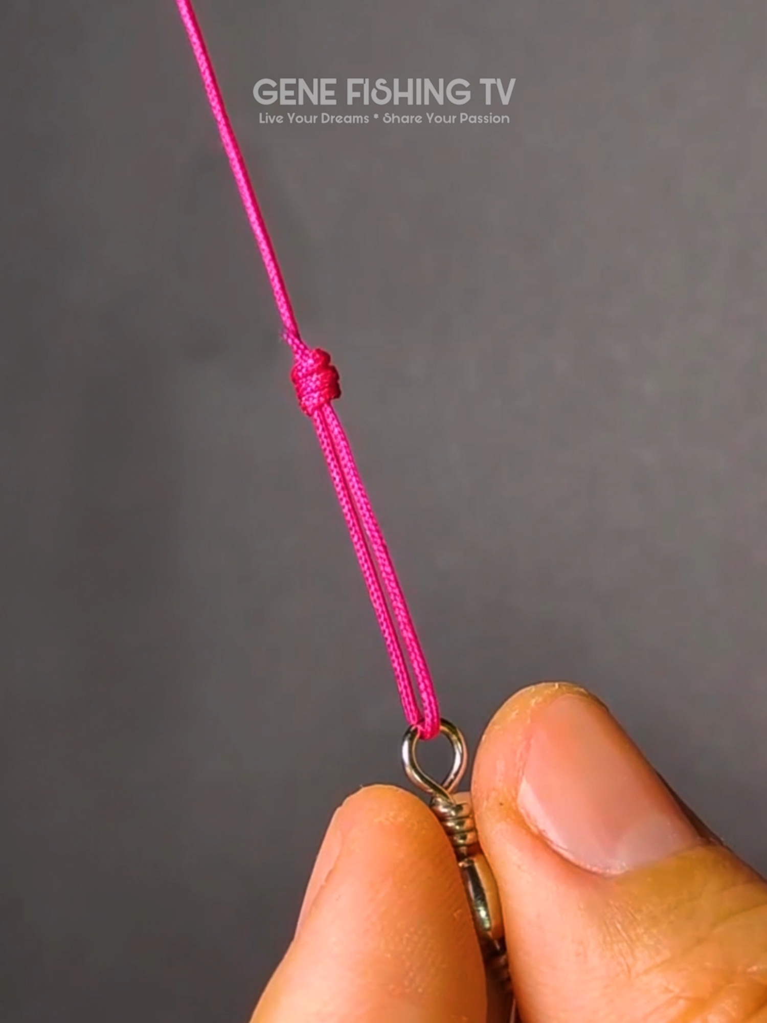 Strongest Fishing Knot EVER? (I Tried It!) #fishing #fishingknots #tutorials #knots #swivel #swivelknot #fishingvideos #fishingislife #bottomfishing #tutorial #howtotie #fishingreel #viral #kayakfishing #genefishingtv #finesse #ultralight #microjigging #rockfishing