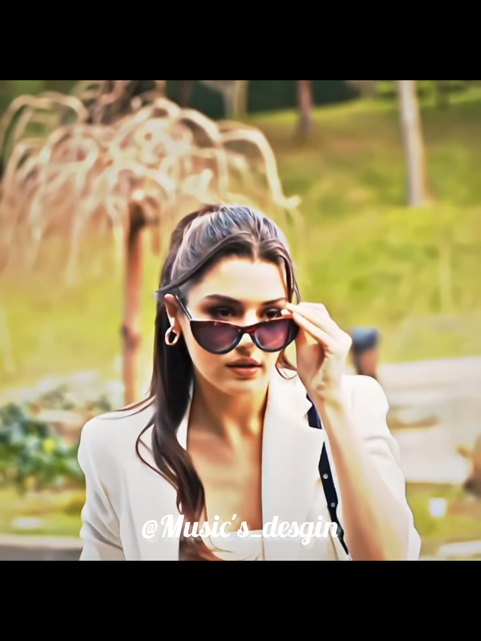 Eda eiyldiz🤎#ديميت_أوزديمير #هاندا_ارتشيل #هانداارتشيل #demetozdemir #انت_اطرق_بابي #الطائر_المبكر #panteneturkiye #شخص_اخر 