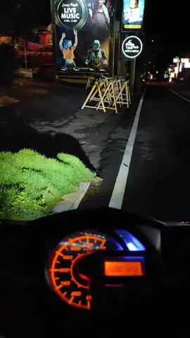 naik motor malam malam sendiri emg cari apa si#fyp #ceksound #mentahanvideo #prank #vibes #beatespk44⚡ #beatmodifikasi #kotadingin 