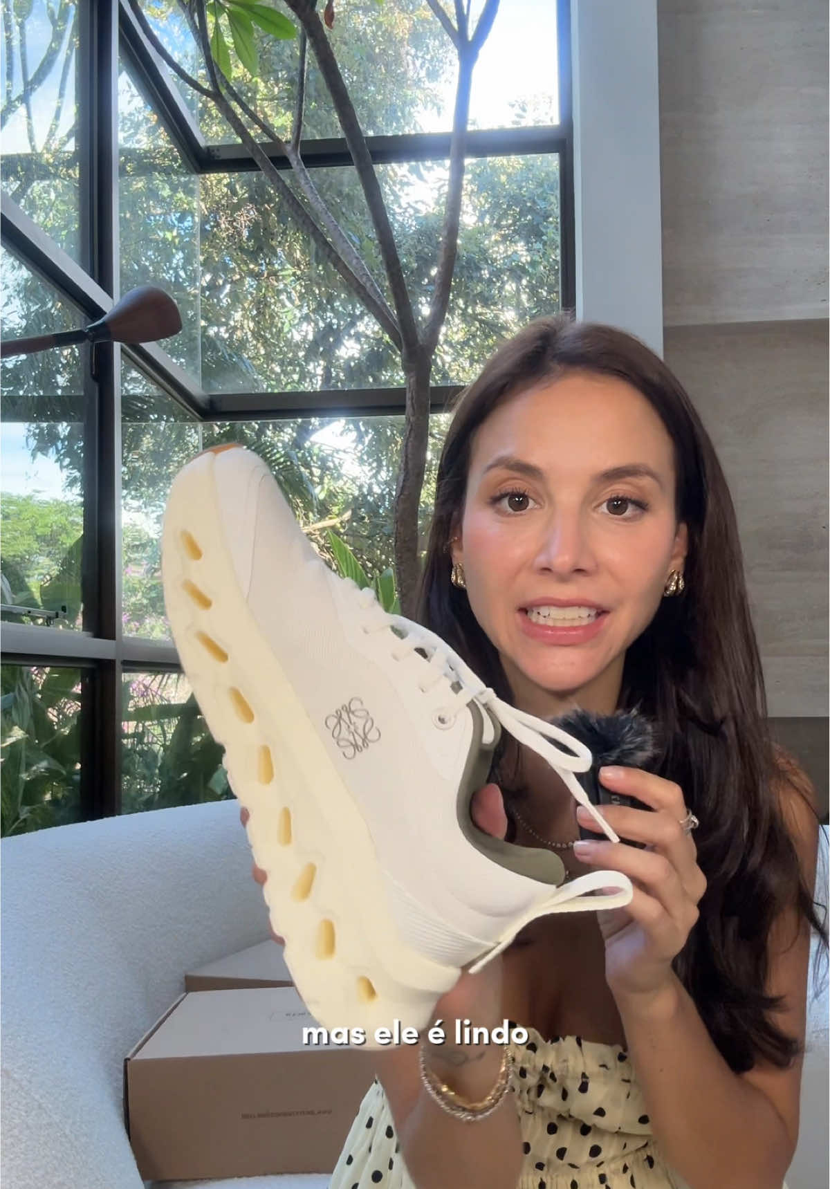 meus tenis novos! O polêmico ON x LOEWE e esses da marca MERCER que achei super cool. Aprovados? #unboxing #loewe #onrunning #mercer #compras #videodecomprinhas #fashionhaul #fyp 