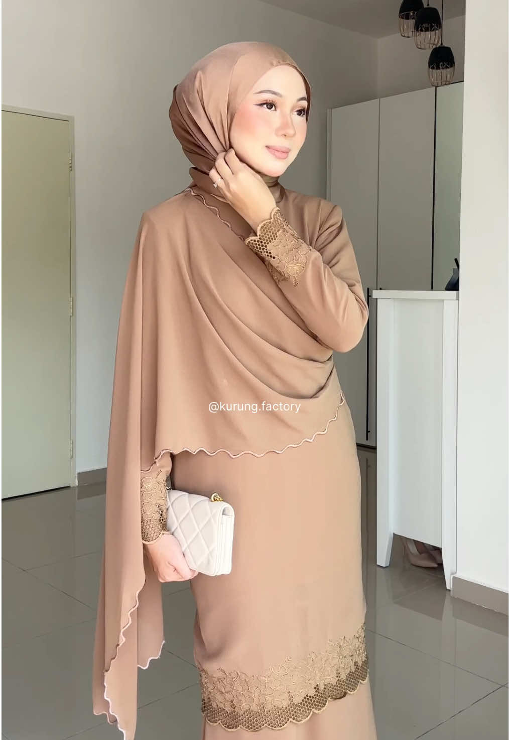 Ada lagi brown untuk korang ni 👀🤞🏻Release tomorrow 8PM #bajurayamurah #bajukurunglabuh #raya2025 #bajukurungpahang #bajukurungsulam #bajukurungpahang #bajukurung #bajurayakids #bajukurungmodern #bajukurungchiffon #outfitideas 