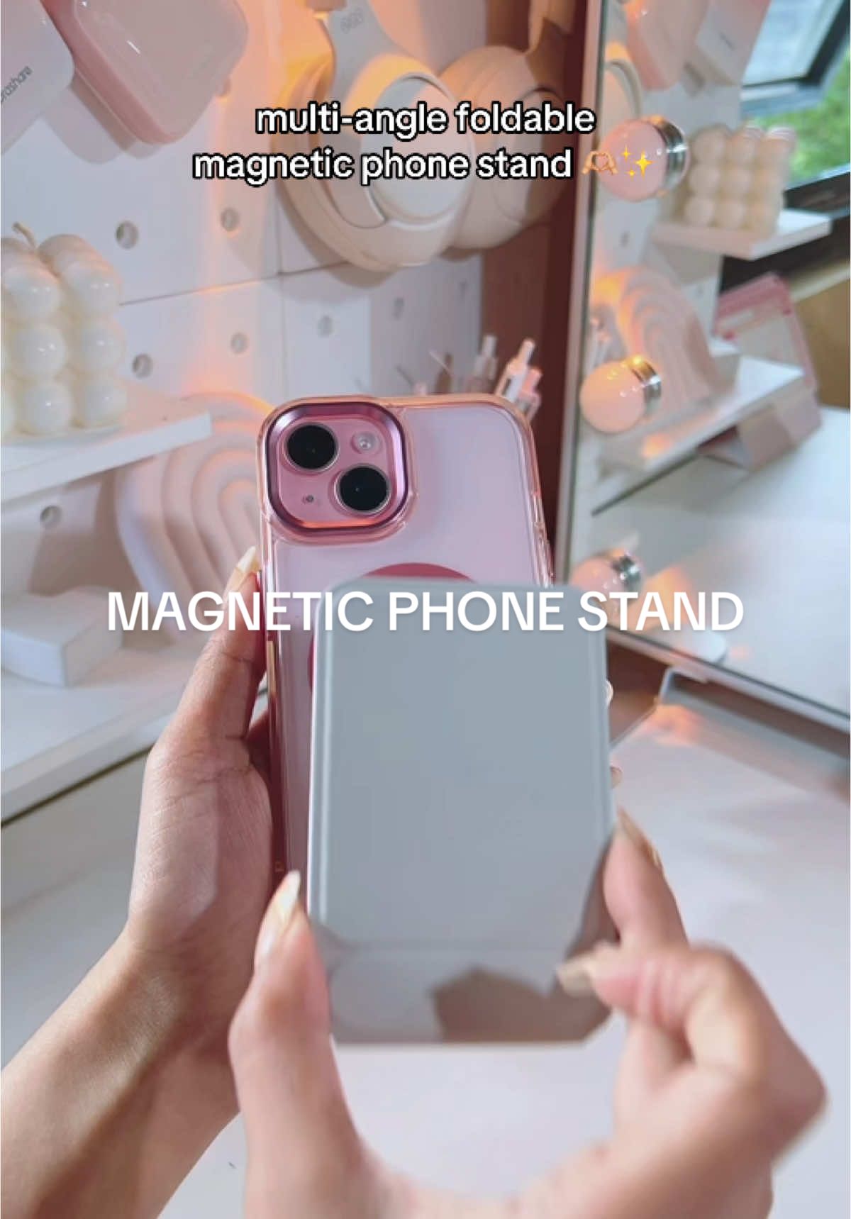 Obsessed with my new magnetic phone stand ✨🫶🏼 #magneticphonestand #magneticphoneholder #magneticphonetripod 