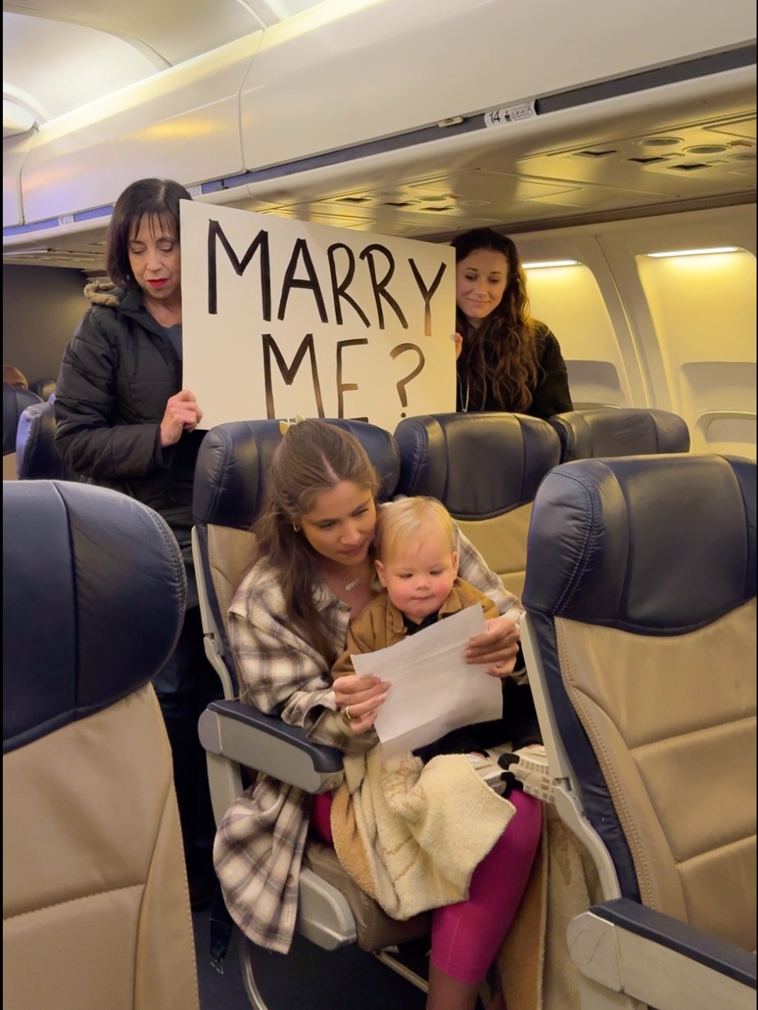 Pilot proposes over the intercom with the help of the passengers ❤️ PART 1 #fyppppppppppppppppppppppp #fyp #viralvideo #surprise #Relationship #dating #family #proposal #parents #father #present #birthday #pregnancy