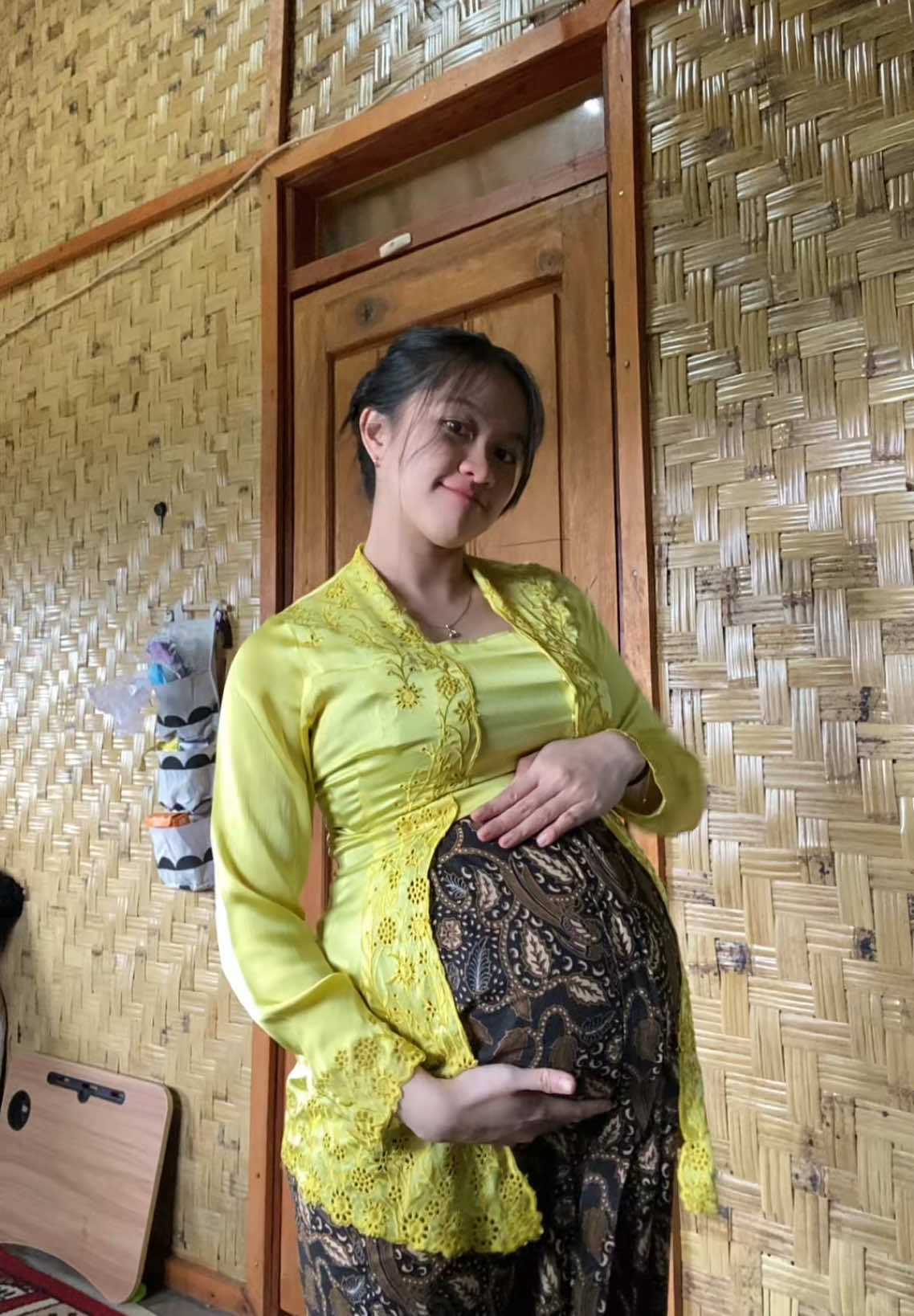 POV : Bumil yg besar perutnya aja🤭😁 #fyp #bumil #tavvaproject #ibuhamil #kebaya 