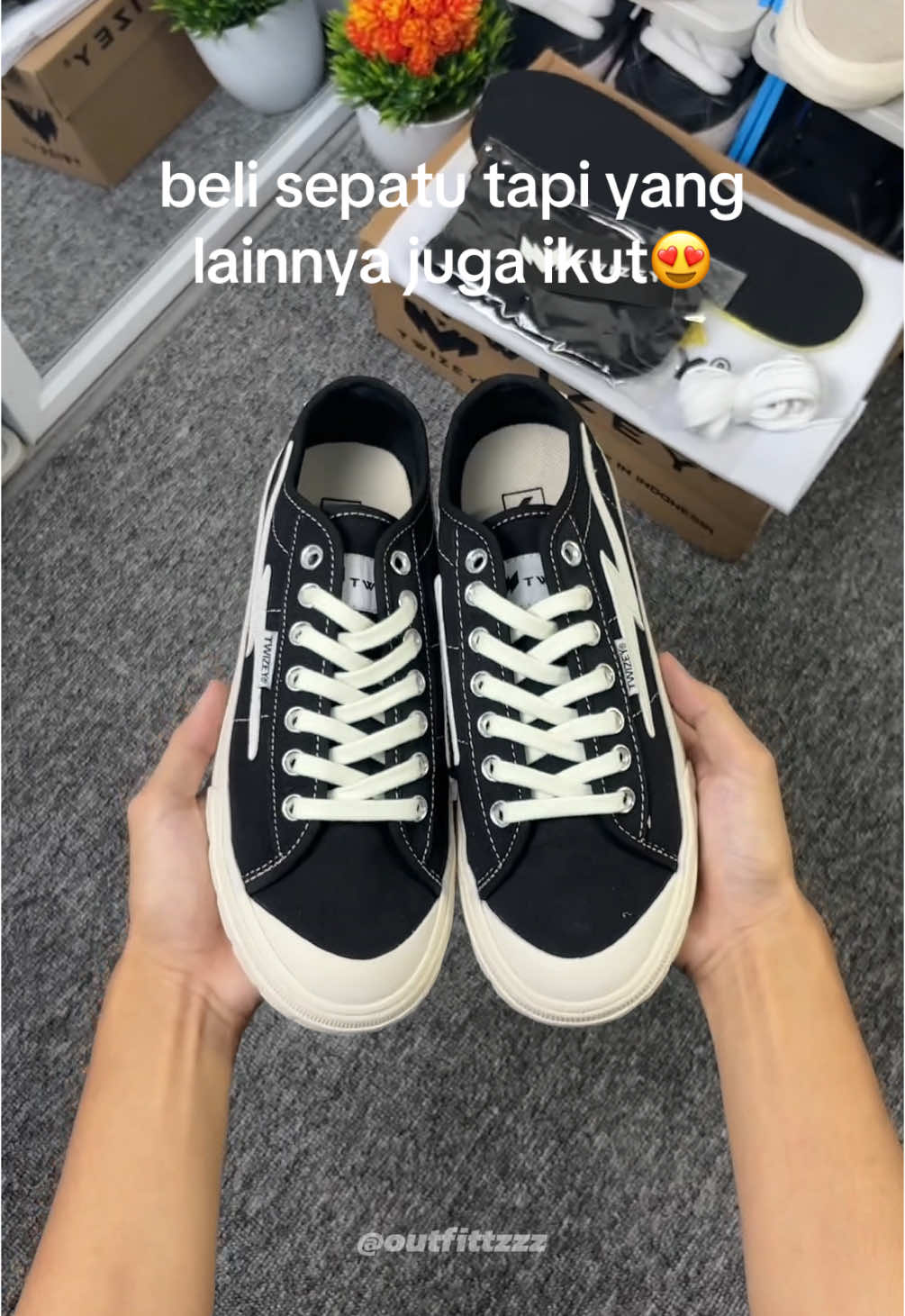yang lagi nyari sepatu kece nih#fyp #sepatulokal #sepatusneakers #outfitinspo #WIBGAJIAN 
