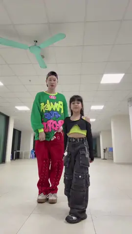 Học trò tuii :)))#thuanzilozumba @Linh Xù Mê Nhảy 