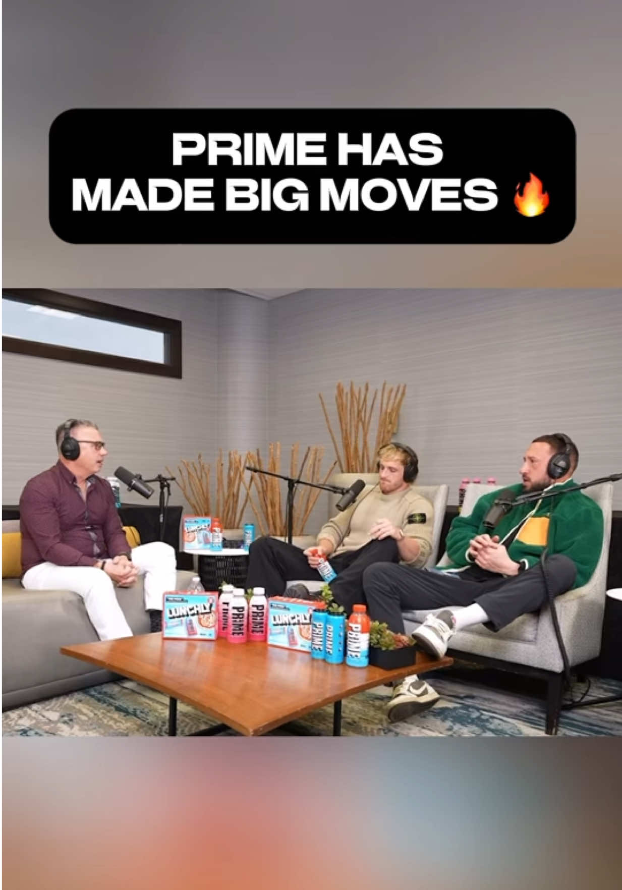 Crazy moves @PRIME 🔥 #lunchly #drinkprime #impaulsive #loganpaul #mikemajlak #michaelcole #WWE #WrestleMania #commentator #podcast #clips #viral #vlogs
