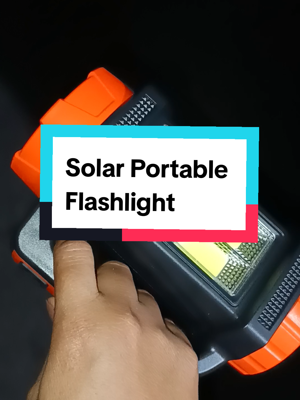 May flashlight ka na,may powerbank ka pa..Solar na at pwede mo ring icharge sa kuryente.. #fyp #solarlamp #powerbank #rechargeableflashlight #portablelamp #solarflashlight #lamp #rechargeable 