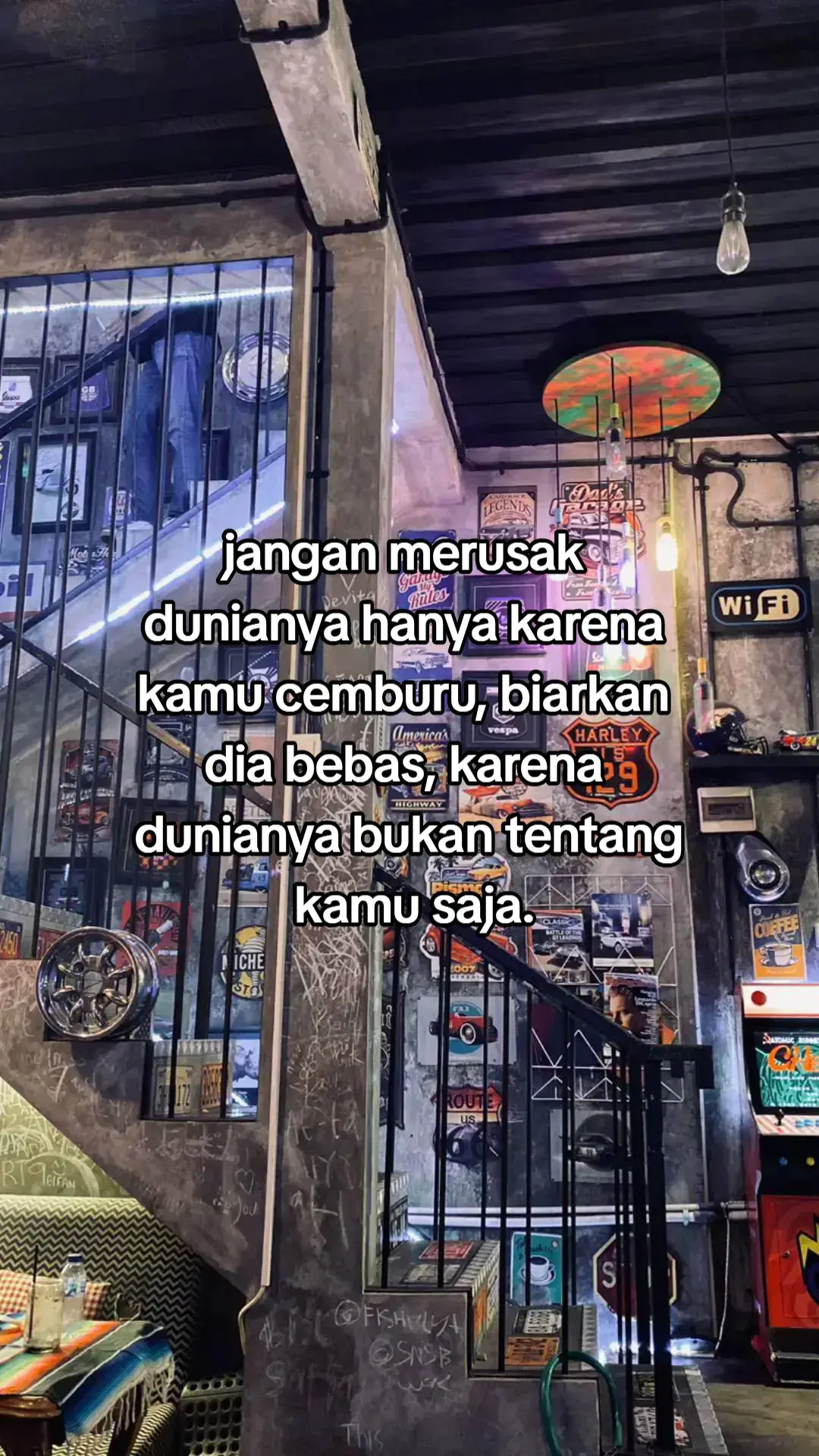 dunianya bukan tentang kamu saja. #xybca #sadvibes #galaubrutal #sad 