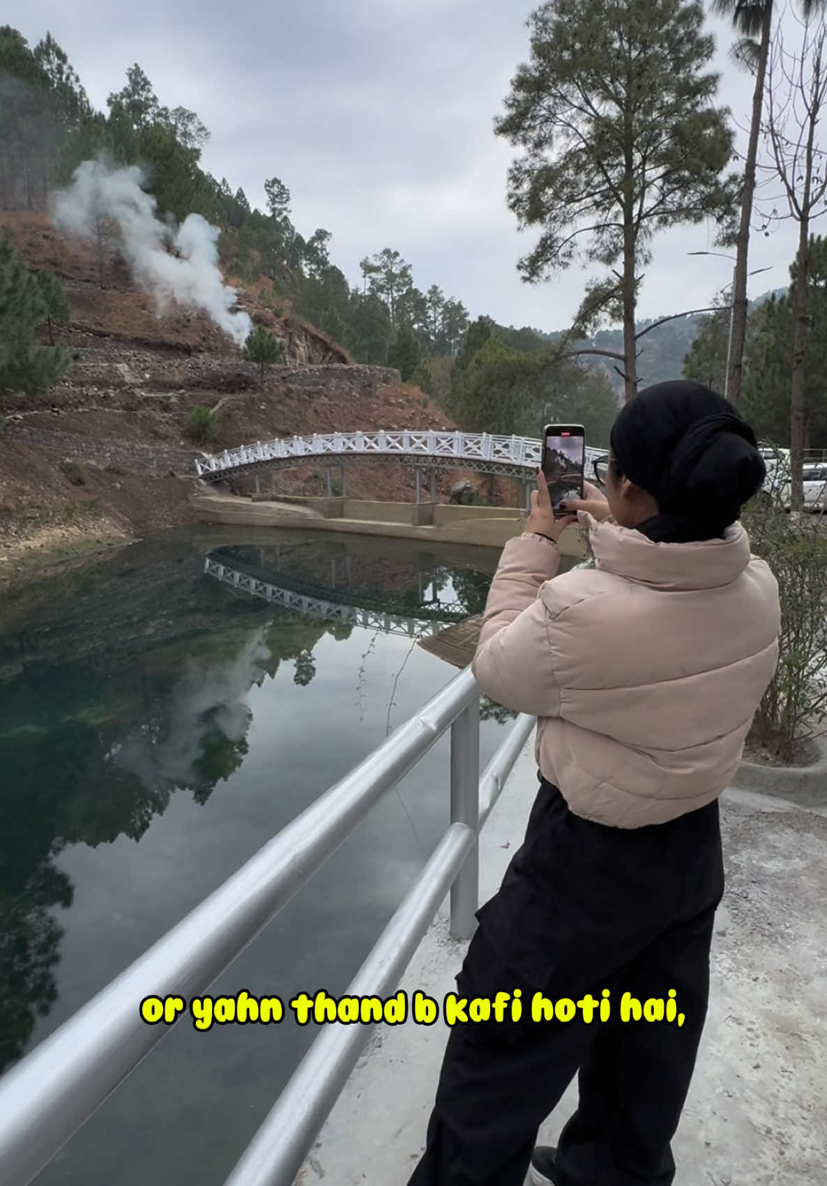 Hidden gem in Islamabad!  #pinecity #waterfallislamabad #placestovisitinislamabad #bestplacesinislamabad #viralvideos #trending #touristspot #touristspots #mustvisit #hiddengem #waterfalls #lake