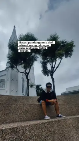Stay humble 😊 #singapore🇸🇬  #blitarjawatimur🇮🇩 #tiktoknews 
