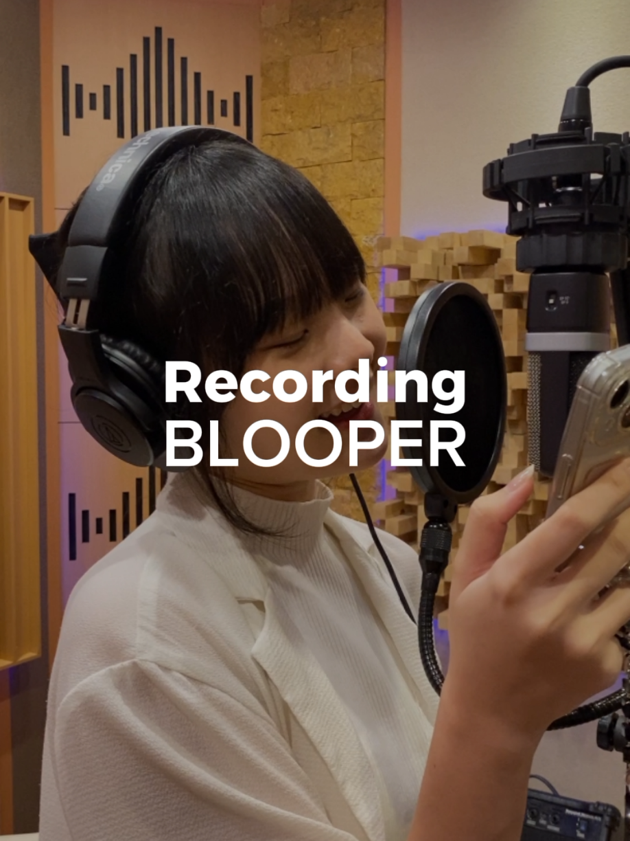 Masih dengan keseruan BTS recording 'Addicted'🤩  Part mana yang paling ngakak?? Coba tulis di comment🤣 Jangan lupa stream 'Addicted' yang telah tersedia di semua music platform🎧 #REP62 #representativeindonesia #NadineAbigail #Addicted #Addicting #NewRelease @BTR Nadine 🦊 @official.helloabbys 