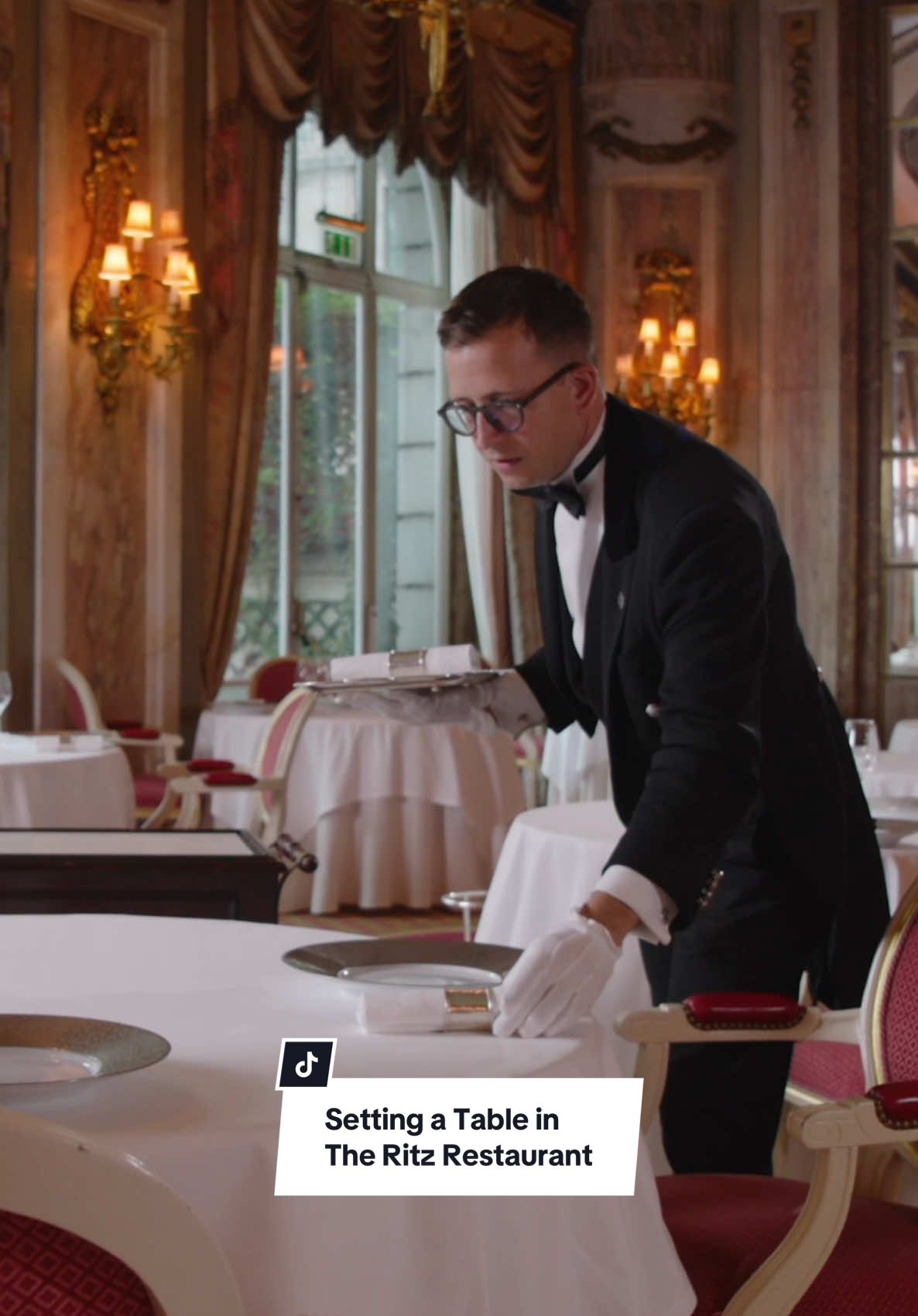 While preparing for dinner service in The Ritz Restaurant, our team ensures every table is perfectly set. 🍽  #TableSetting #LondonRestaurants #TheRitz 