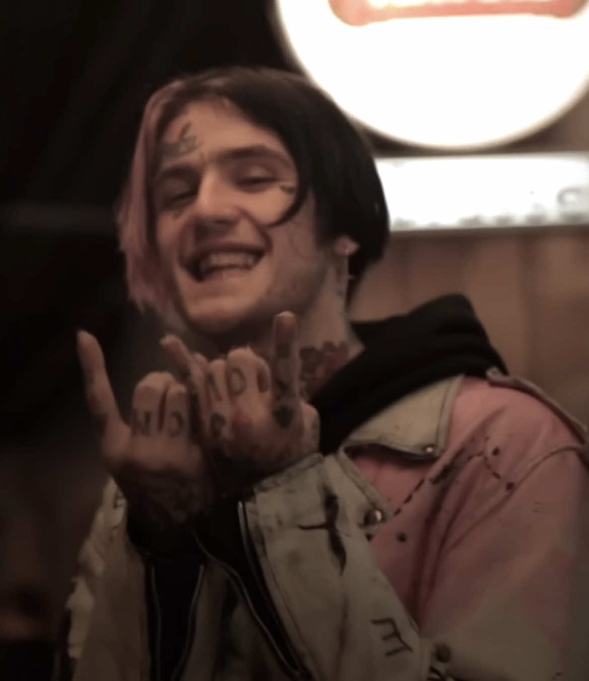 I was dying and nobody was there #lilpeep4ever #lilpeep🖤 #lilpeeplove #lilpeepedit #lilpeep #lilpeep4life #fyp 