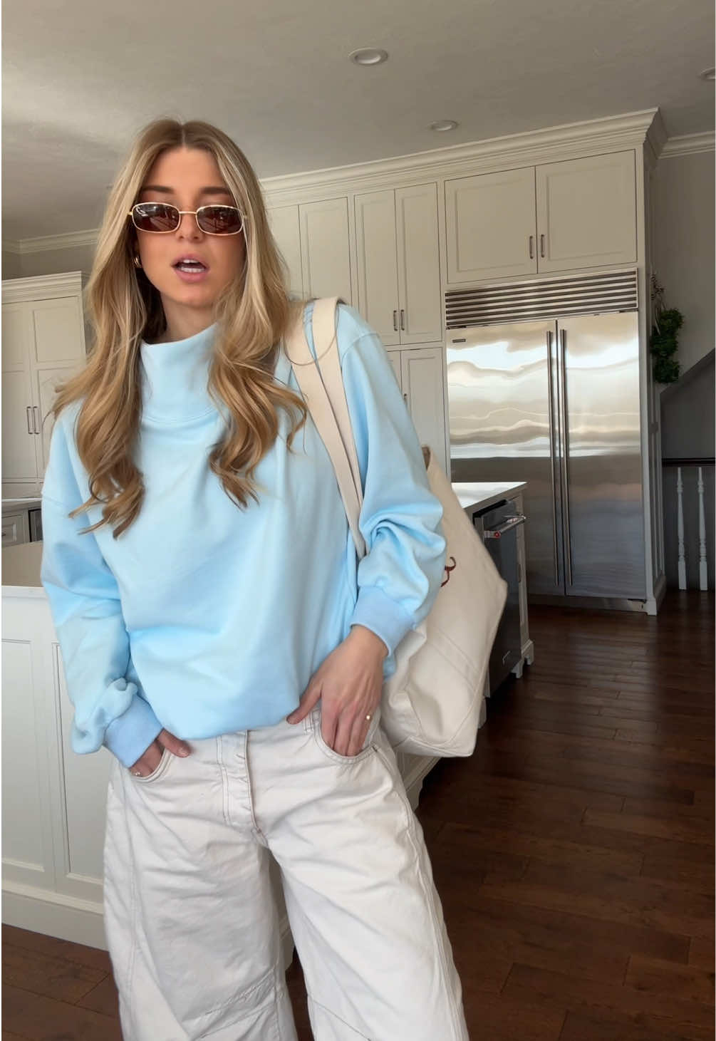 obsessed with an oversized mock neck ☁️🫐 this baby blue is so pretty!! size large #mockneck #sweatshirt #easyoutfit #simpleoutfit #barreljeans #90soutfit #90sstyle #basics 