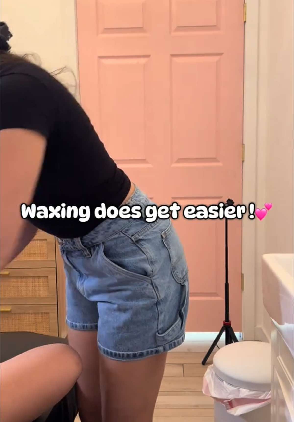 #waxingtiktok #waxvideos #waxingtips #waxtok #waxersoftiktok #waxspecialist #waxathome #waxer #waxing #wax #waxbeads  #trending #fyp #satisfy #esthetician #estheciantiktok 