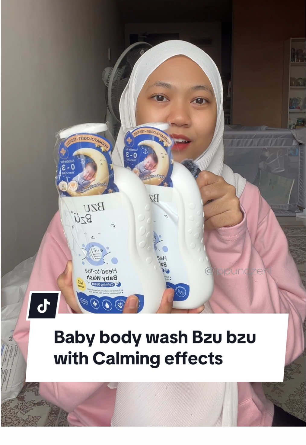 Mummy tak grab 1 botol, grab sekali 2 terus lebih jimat dari beli dekat luar. Bagus sabun badan ni siap ada calming effect lagi untuk bantu anak tidur dengan lebih lena🥰 #bzubzu #bzubzumalaysia #headtotoebabywash #bzubzuheadtotoebodywash #sabunbadanbaby #babybodywash 
