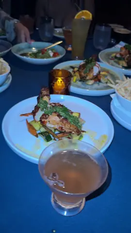 🍽️ Ladies, join us for an exclusive complimentary pregame dinner every weekend before we hit the club! Enjoy a fabulous meal and get ready for an unforgettable night at the best restaurants in LA. DM to find out how you can join—limited spots available, so act fast!  #LAPromoter #LosAngeles #PreGameDinner #TheHighlightRoom #GirlsNightOut #LadiesFree #VIPExperience #Nightlife #PartyInLA #taola #thehighlightroom #theia #mainro #yamashiro #tocamadera 