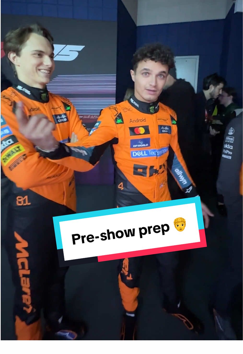 someone pls drop the curly hair care tutorial for @Lando Norris 👊 #f175live #f1 #formula1 #landonorris #oscarpiastri #mclaren #curlyhairtutorial 