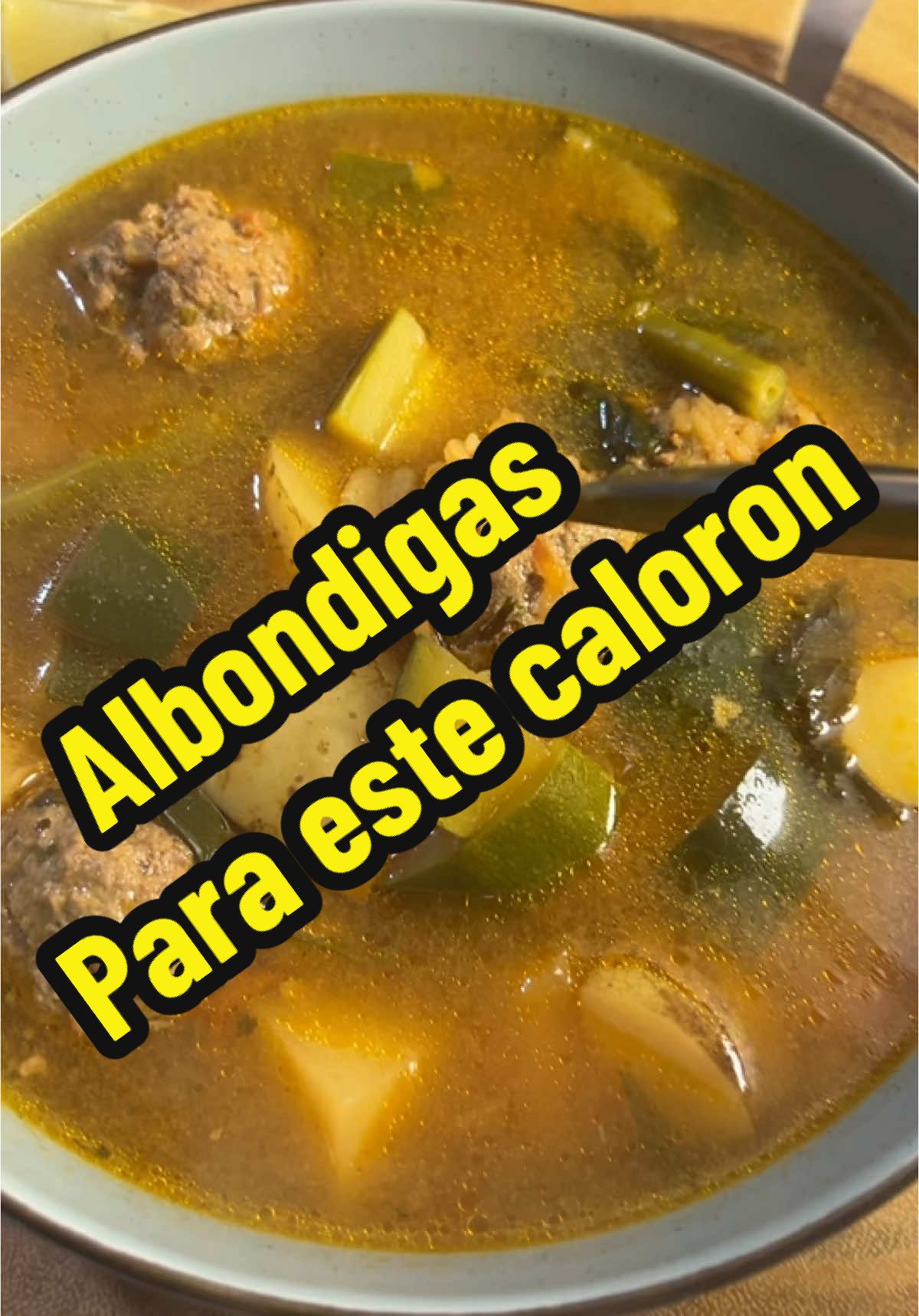#albondigas #albondigassoup #caldodealbondigas #recetastiktok #recetasfaciles #recetadealbondigas #viribambamvideos #viribambamblogs #viribambamcosina 
