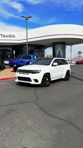 2021 TRACK-HAWK ALERT ONLY 11k miles 🚨🦅🇺🇸🚨 FRESH, JUST LANDED ON PRESIDENT DAY, JEEP GRAND CHEROKEE TEACK HAWK IN BRIGHT WHITE 🔥😻🔥 ON DECK NOW, WE CHOPPING…!!! GET DOWN HERE NOW #towbinauto #kingofcars #trackhawk 