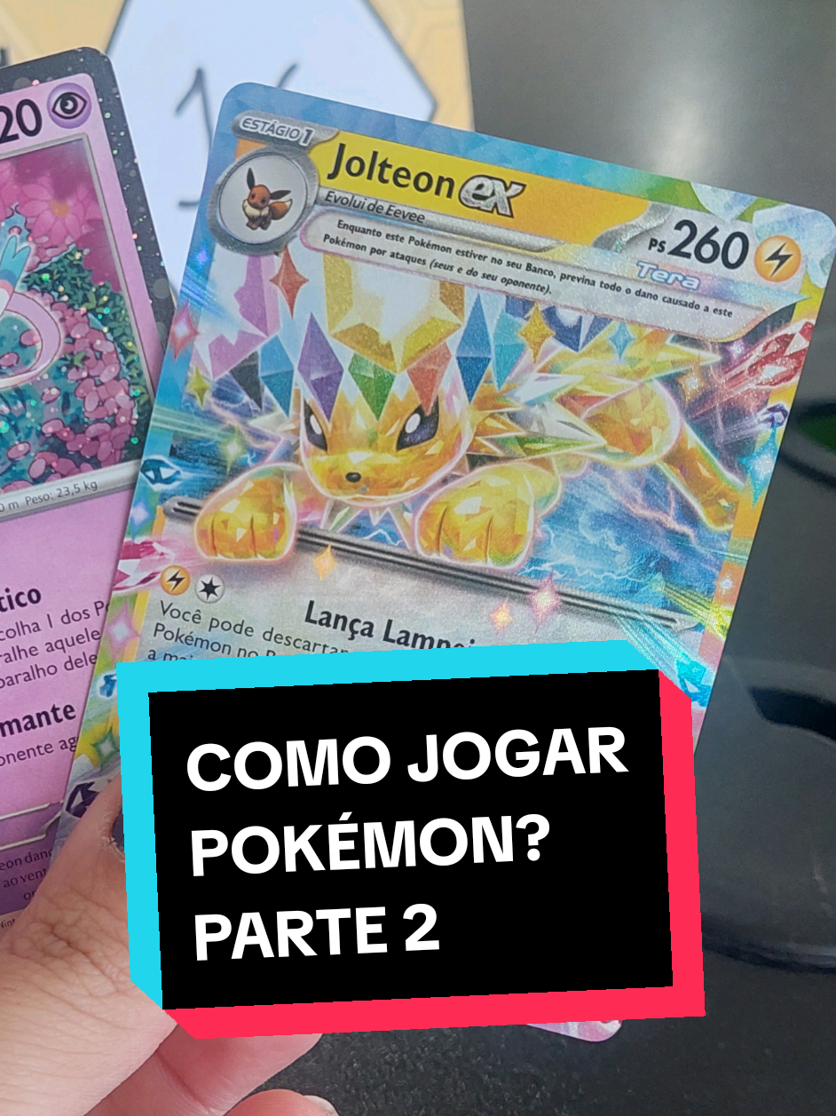 PARTE 2 de como jogar pokémon TCG!! Deixei até um resumo pra vocês passarem e tirarem print heinn. Se ficou mais alguma dúvida, deixem nos comentários que ajudo vcs 💜 #pokemon #pokemontcg #pokemoncards #pokepiece #tutorial 