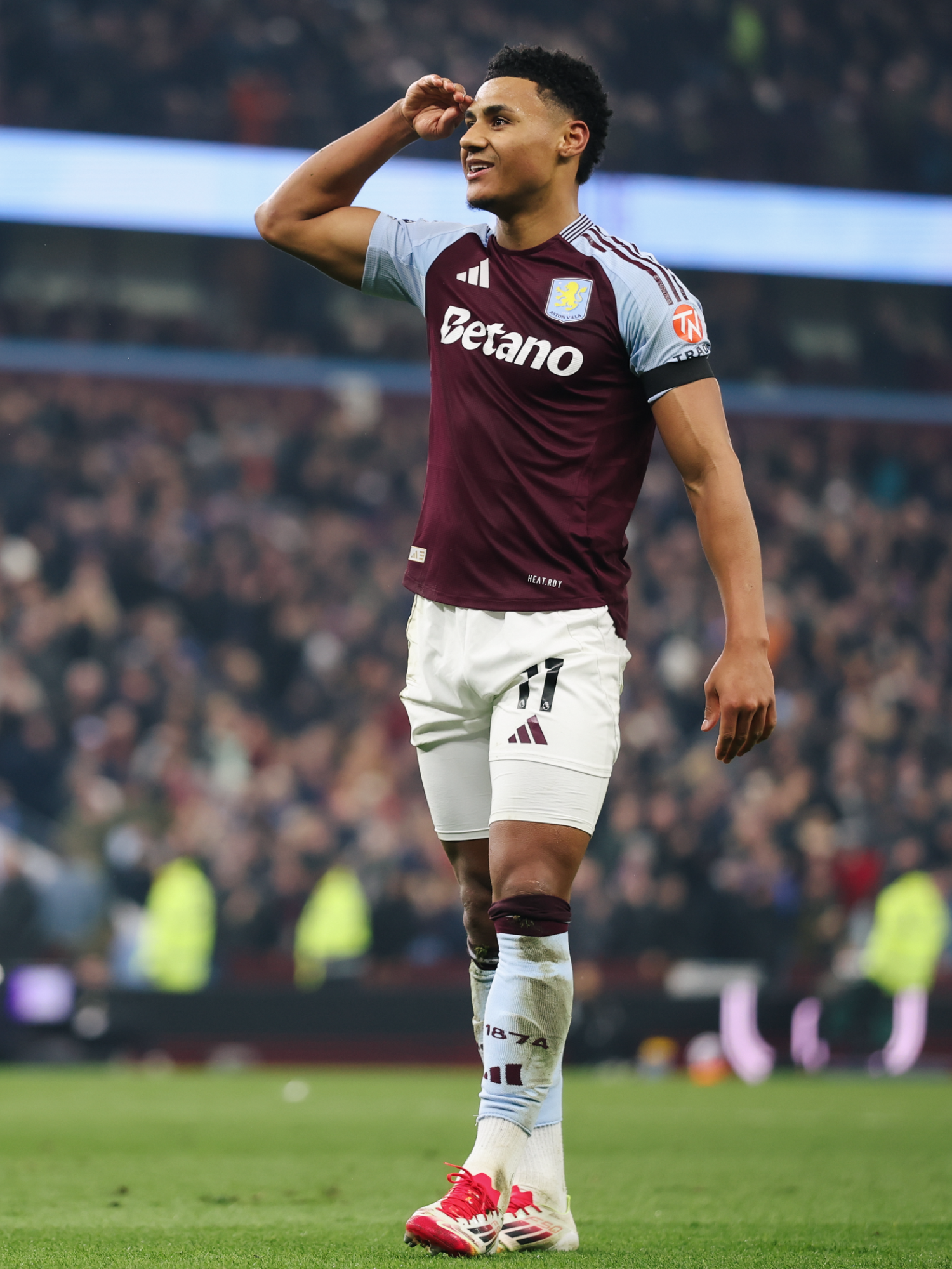 This one-two for #OllieWatkins' goal 🤩 #astonvilla #AVLLIV