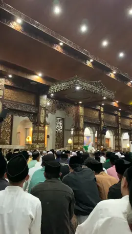 Sholawat ibrohimiyah, yang diijazahkan langsung oleh Gubes cilejet Pas penutupan pengajian Sementara Majlis Cilejet #majlis #majliscilejet #cilejit #abahiimcilejet #abuyauciturtusi #fyp #fyp #cilongokpasarkemis #sholawat 